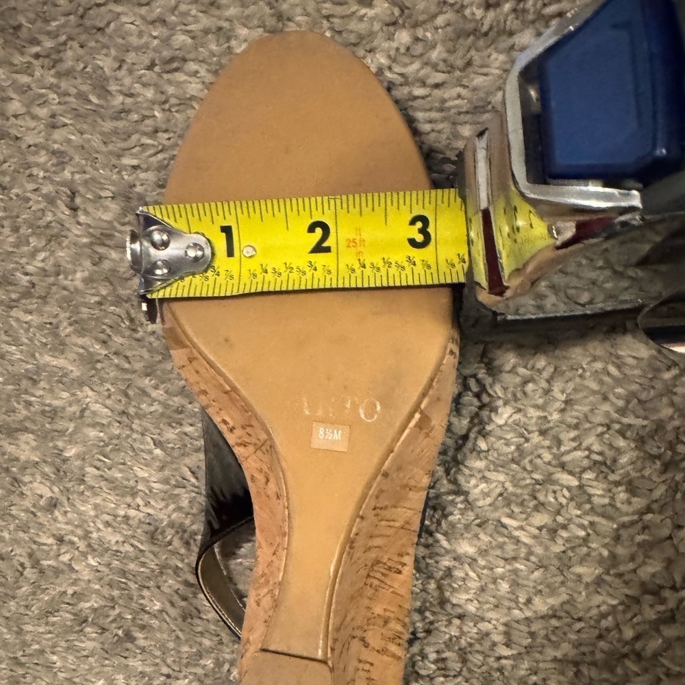 Franco Sarto patent leather wedge heel sandals - size 8.5 - Picture 15 of 16